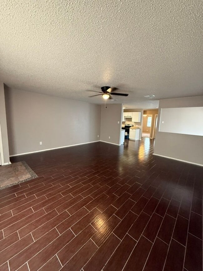 Building Photo - 2703 Schwald Rd