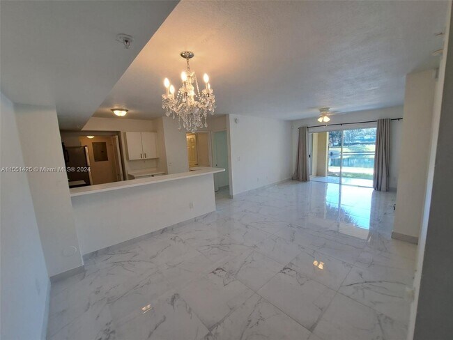 Foto del edificio - 2600 South University Drive, Davie, FL 333...