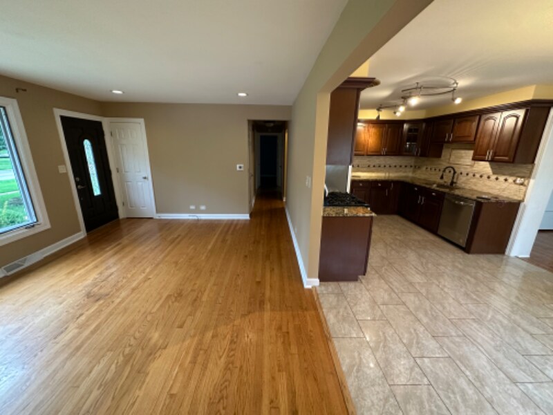 Foto principal - 978 E Capri Dr