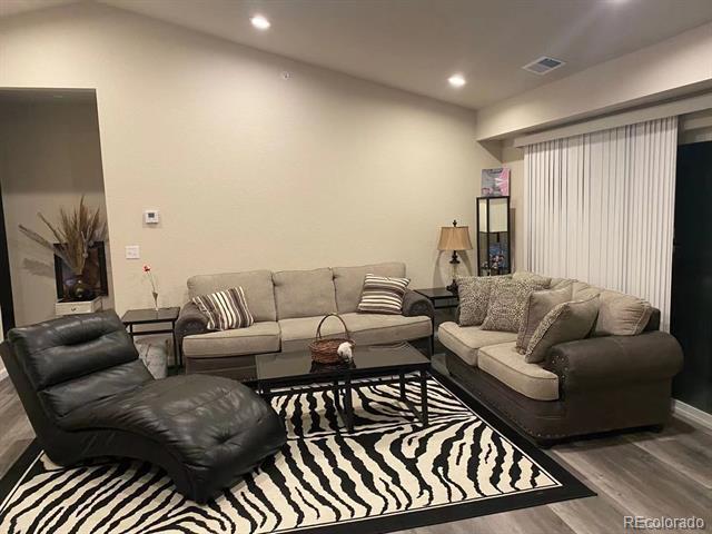 Foto principal - 845 E 78th Ave