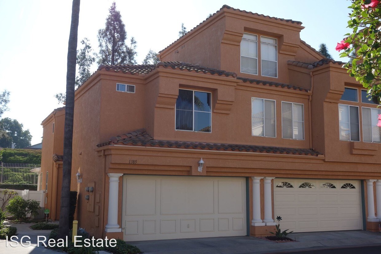 Primary Photo - 1385 Serena Cir