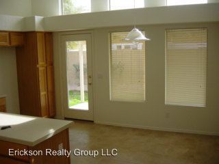Building Photo - 771 E Glenmere Dr