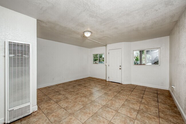 Building Photo - 2445 S 10th St