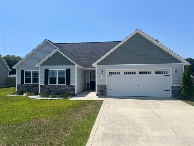 Building Photo - 208 Breakwater Dr