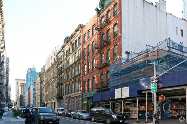 Building Photo - 109 Reade St