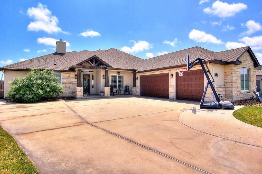 Primary Photo - 5830 Lago Vista Dr
