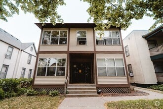 Building Photo - 2821 Garfield Ave