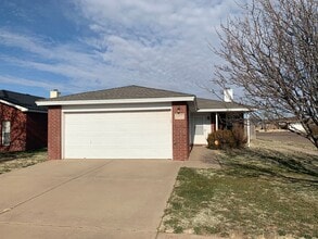 Building Photo - 6112 7th Dr