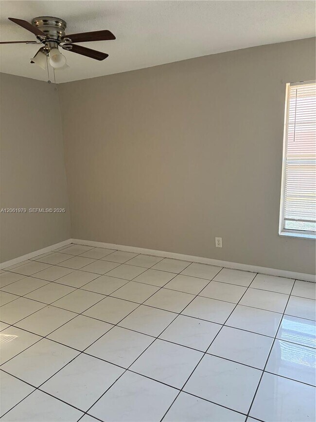 Foto del edificio - 1440 SW 41st Ave