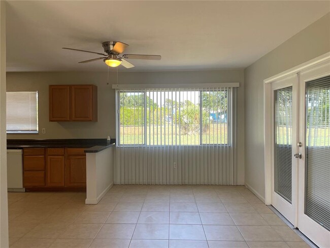 Foto del edificio - 3314 Montclair Cir