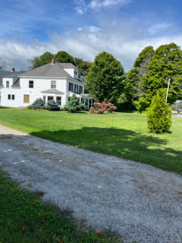 Building Photo - 96 Runaround Pond Rd