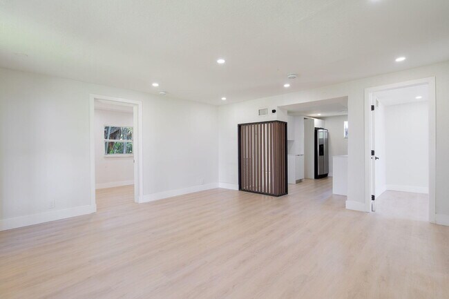 Foto del edificio - 1108 W 33rd St