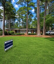 Building Photo - 622 Canterbury Dr