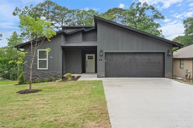Building Photo - 4 Morpet Ln