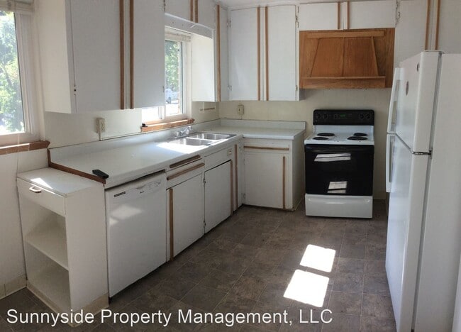 Building Photo - 5 br, 3 bath House - 851 17th Street