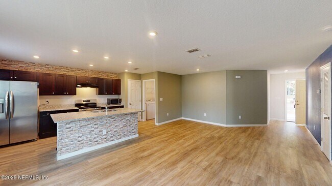 Building Photo - 8077 Nussbaum Dr