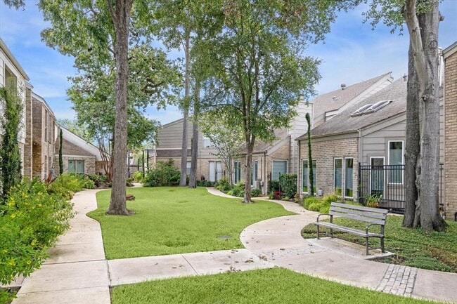 Building Photo - 12625 Memorial Dr