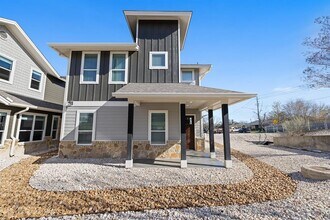 Building Photo - 1706 Cedar Bend Dr