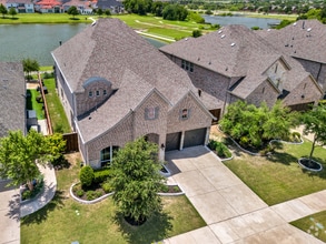 Building Photo - 563 Bannerdale Blvd