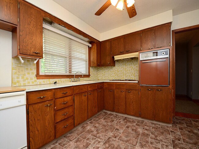 Foto del edificio - 11206 Westover Rd