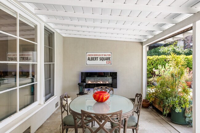 Back patio - 6029 Greenbush Ave