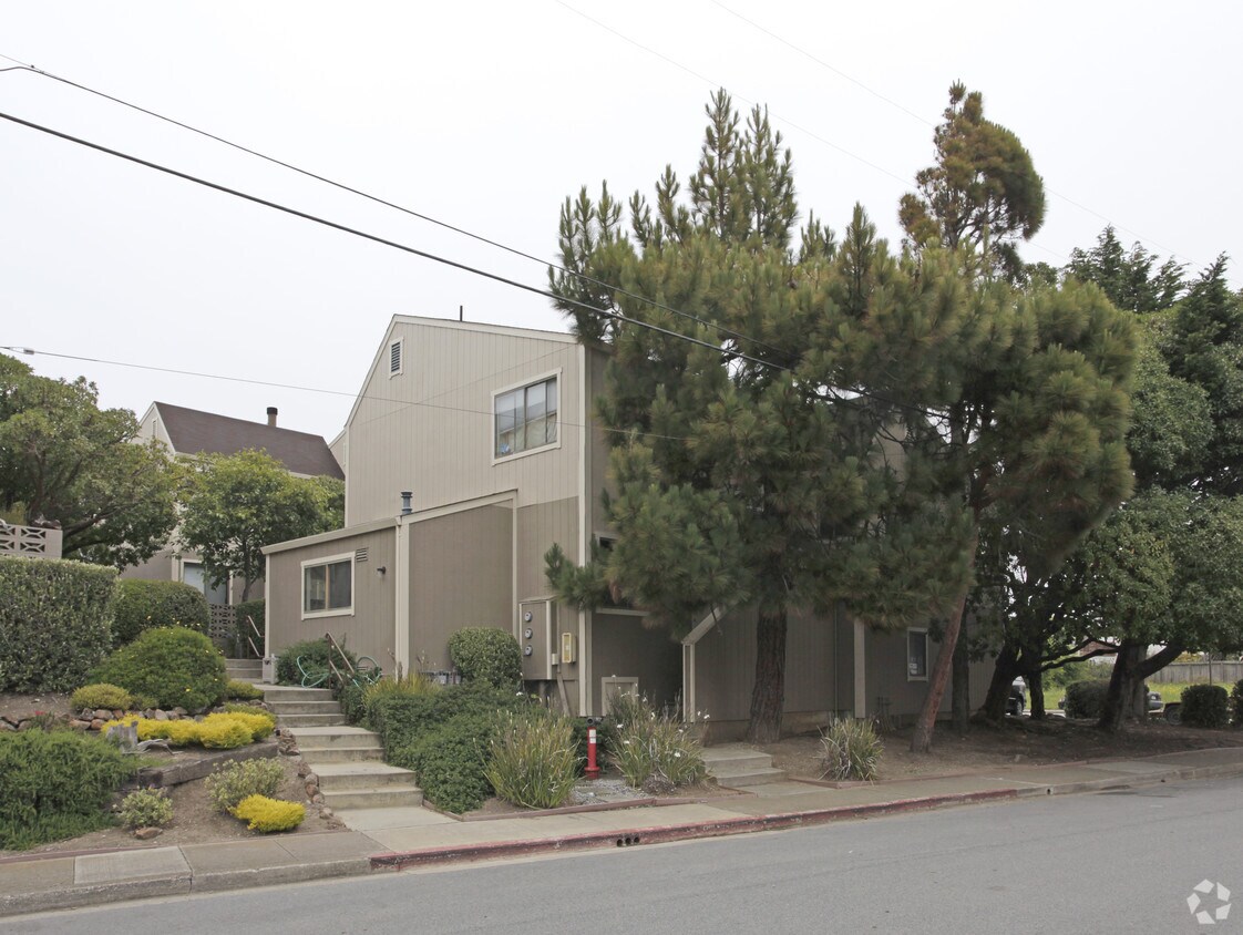 200 Pilarcitos Ave, Half Moon Bay, CA 94019 Apartments in Half Moon