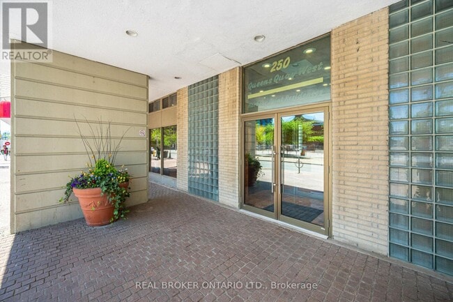 Building Photo - 250 Queens Quay W