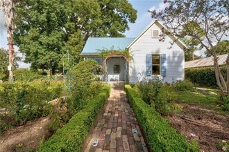 Building Photo - 101 Short St