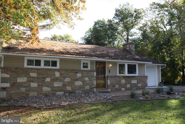 Building Photo - 700 Bridgetown Pike