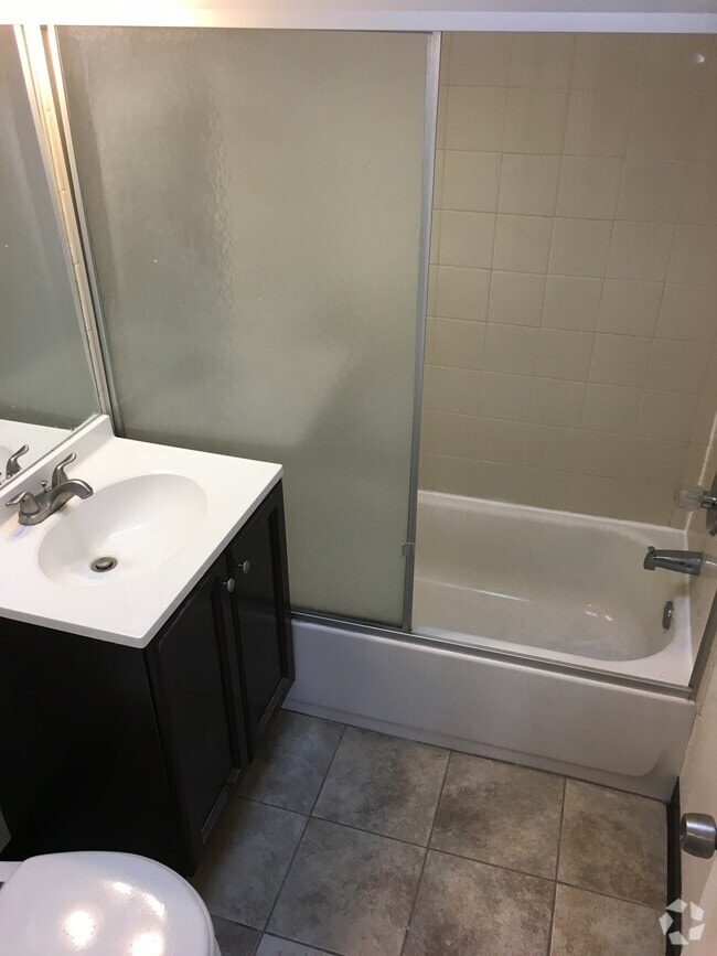 Gypsy Lane Condominiums Student Apartments for Rent Philadelphia, PA