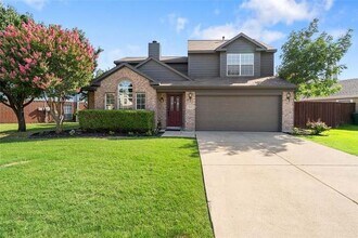 Building Photo - 2501 Windchase Dr