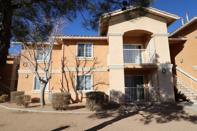 Building Photo - Desert Gardens