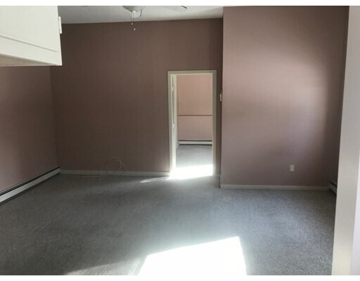 Building Photo - 124 North St