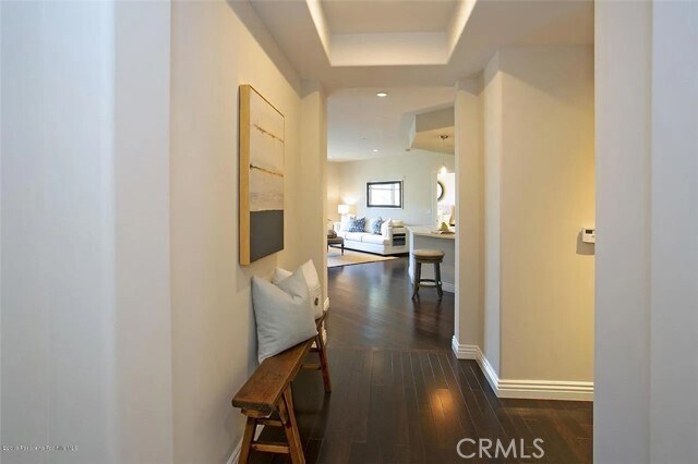 Foto del edificio - 511 Caruso Ave