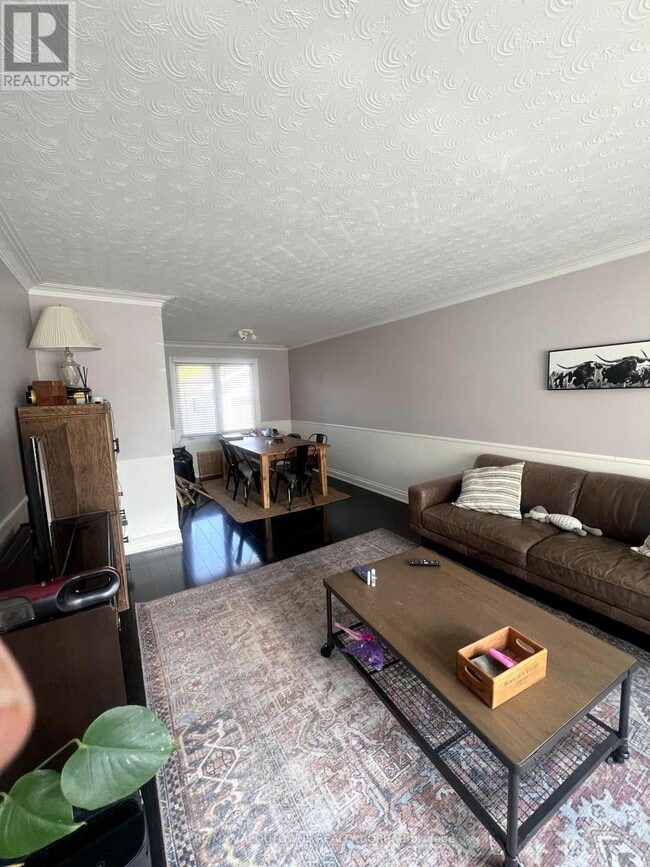 Building Photo - 243 Weighton Dr
