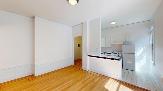 Photo - 1408 California St Apartment
