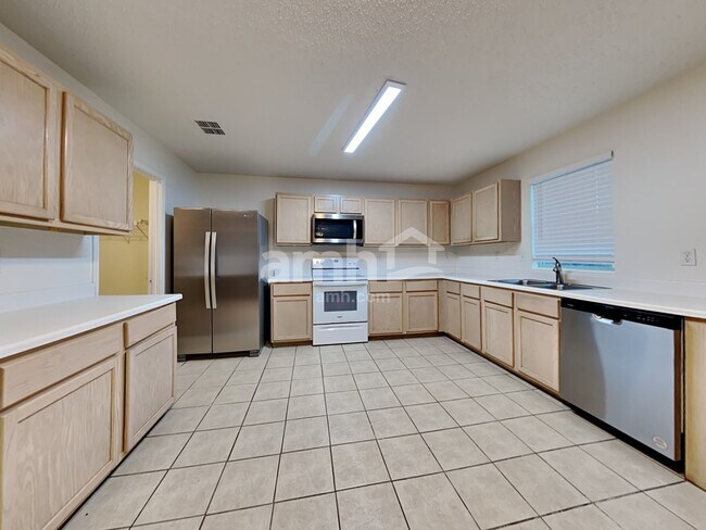 Foto del edificio - 4105 Hunters Creek Dr