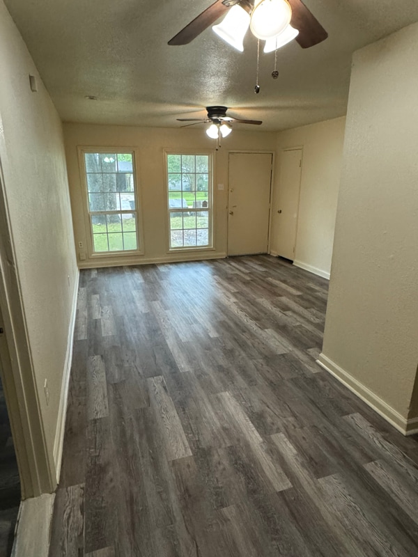 Building Photo - 6289 Arbor Vitae Dr