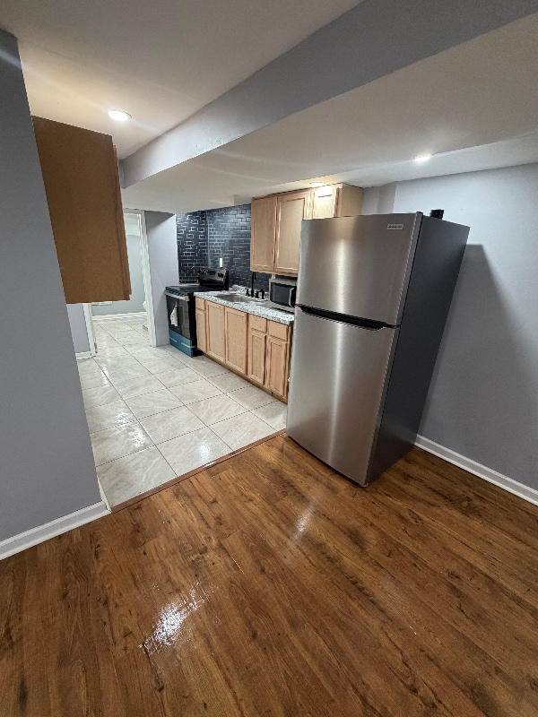 Photo - 200 E Albanus St Apartment