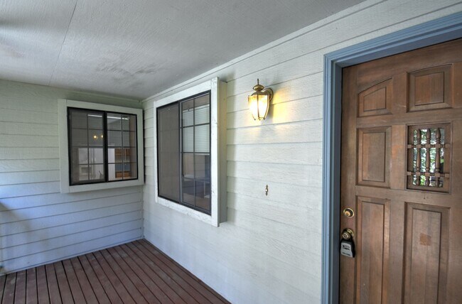 Foto del edificio - Rent 3 bed property for $2750 per month