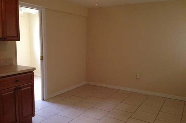 Foto del edificio - 406 Tyler Ave