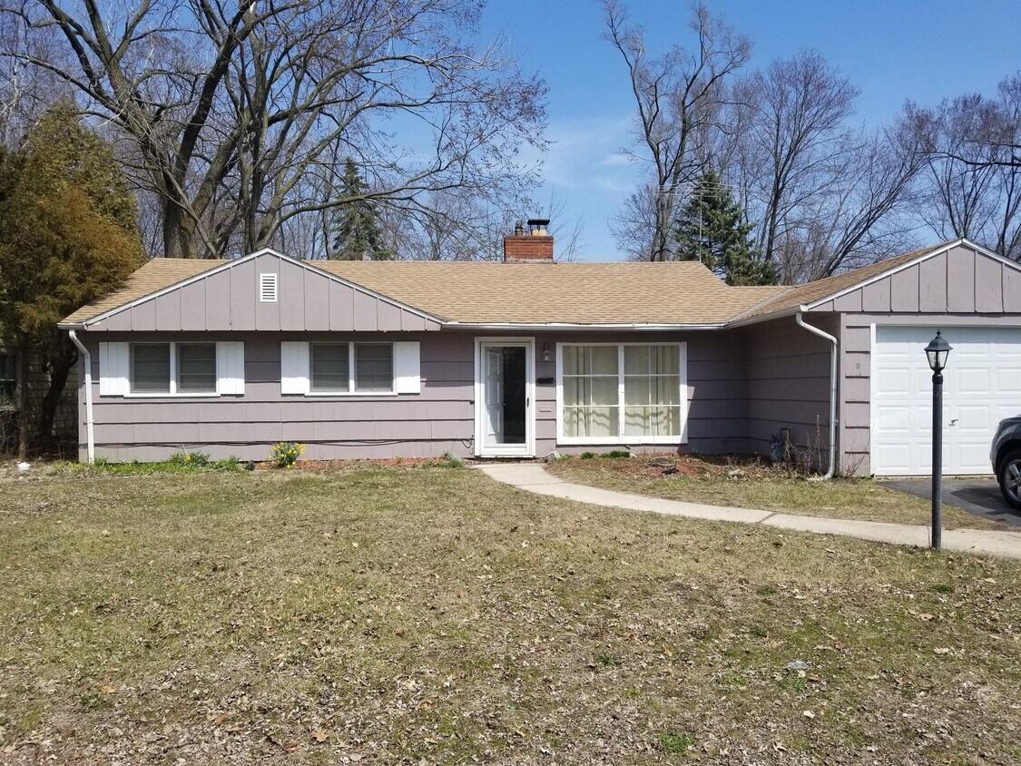 246 Mantua St, Park Forest, IL 60466 House Rental in Park Forest, IL