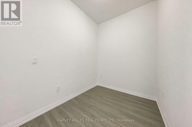 Building Photo - 25 Holly St