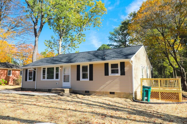 Building Photo - Available Now! - Recently Renovated 3 BED ...