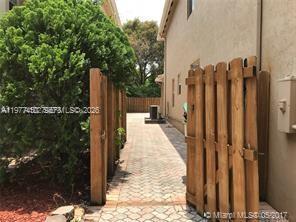 Foto del edificio - 11142 NW 72nd Terrace