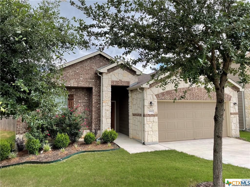 Foto principal - 2950 Sawmill Ln