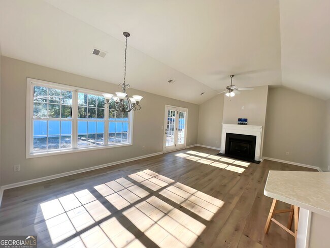 Foto del edificio - 220 Brookstone Dr SW