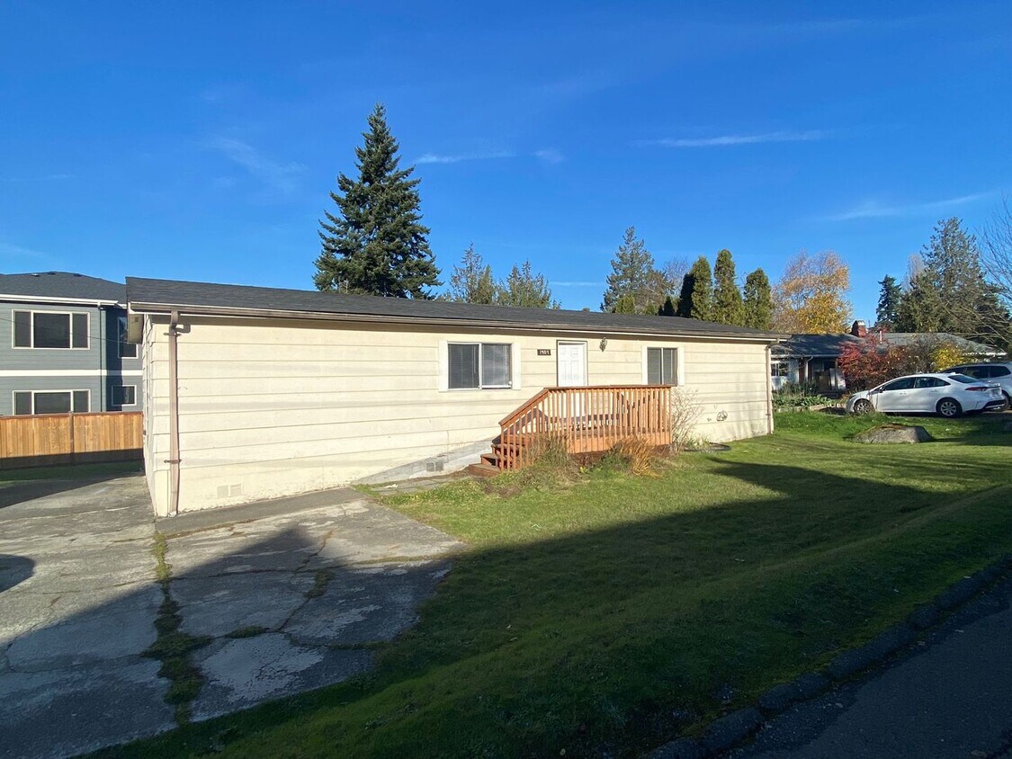 Primary Photo - 3 Bed 2 Bath Manufactured Home in Des Moin...