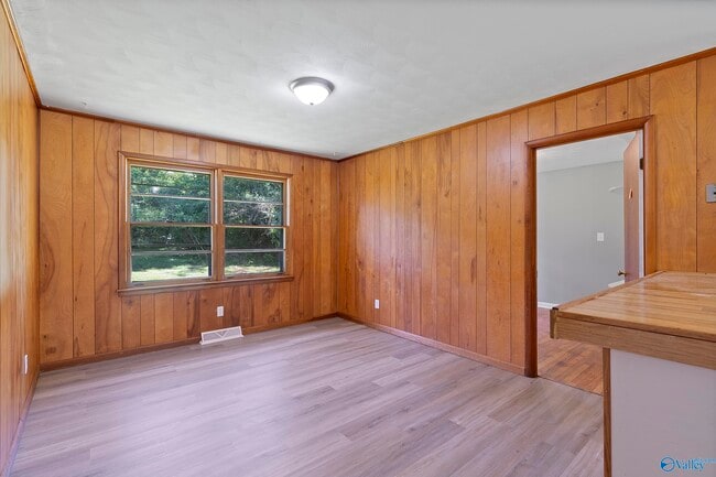 Building Photo - 1103 Wayne Cir