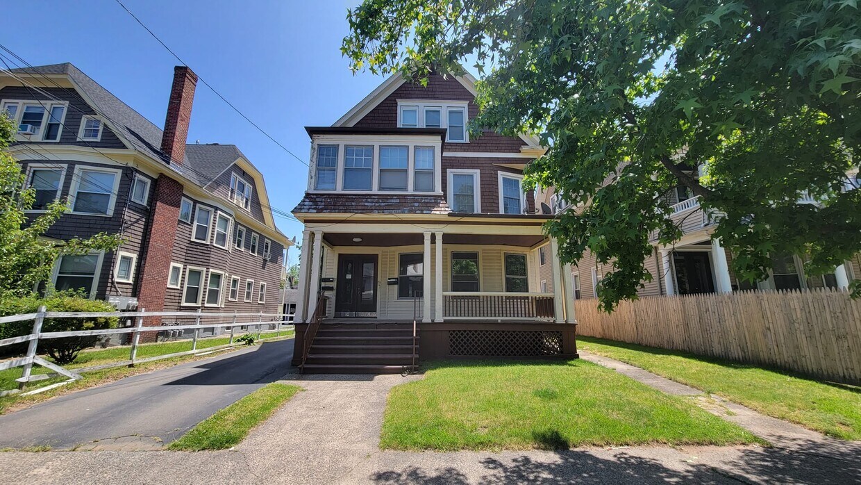 Primary Photo - 85 Hubinger St